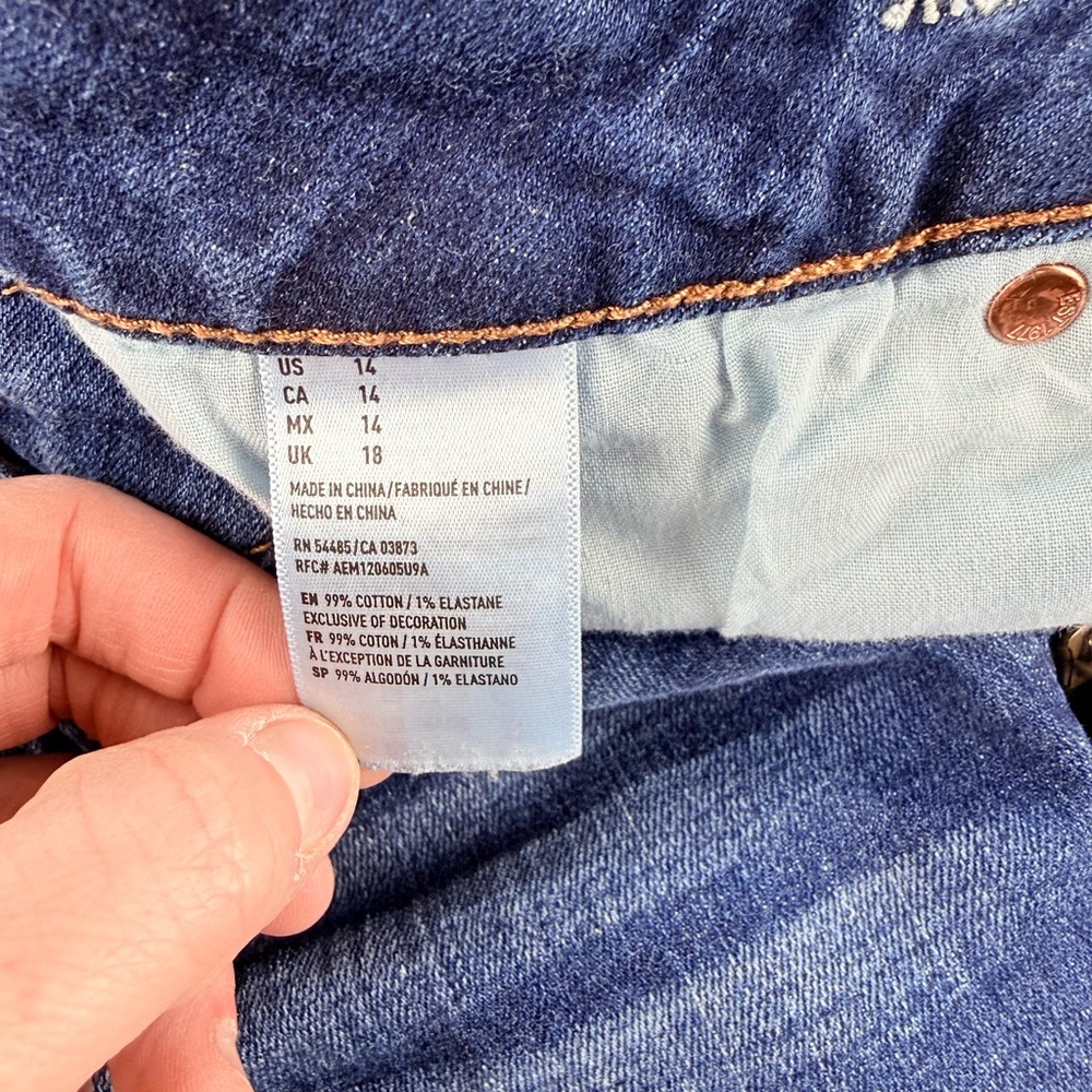 American Eagle Shortie Jean Shorts Size 14 Short – Raw Hem Mid Rise - Picture 6 of 10